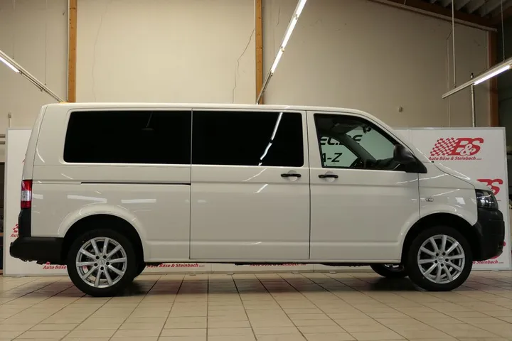 Volkswagen T5 Kombi