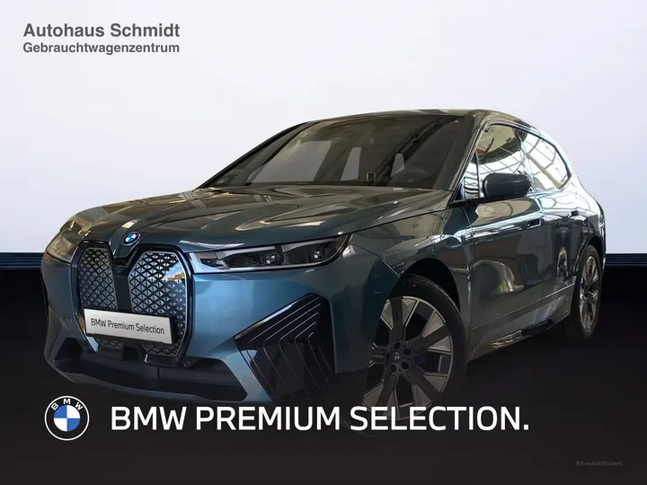 BMW iX