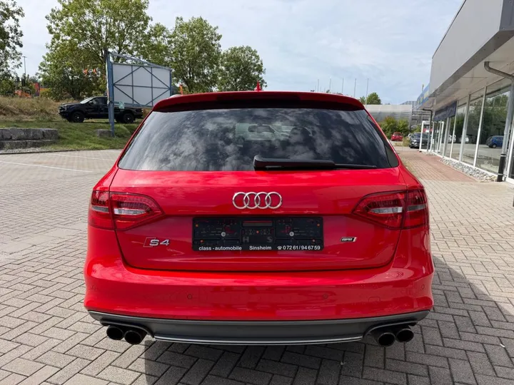 Audi S4