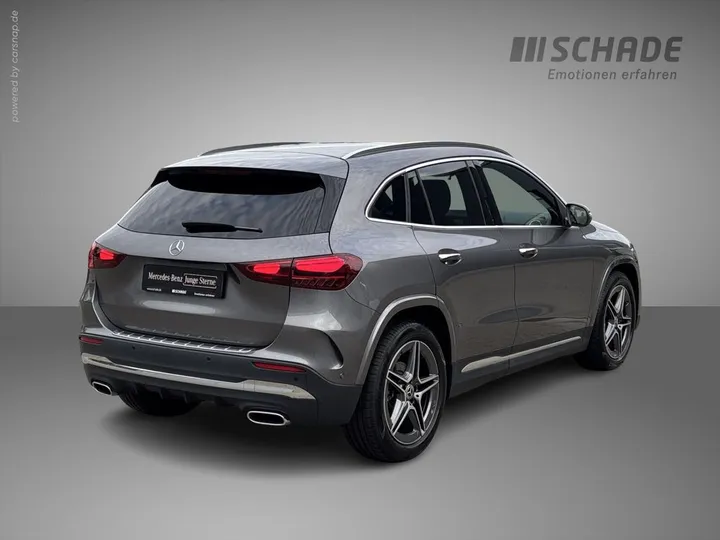 Mercedes-Benz GLA 200