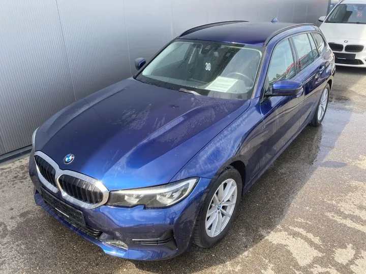 BMW 320