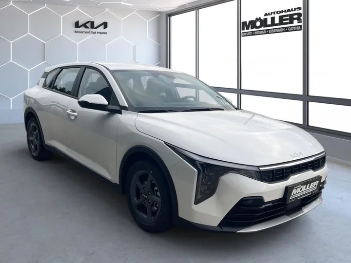 Kia K4