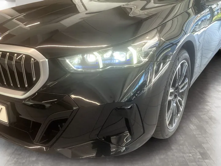 BMW 550