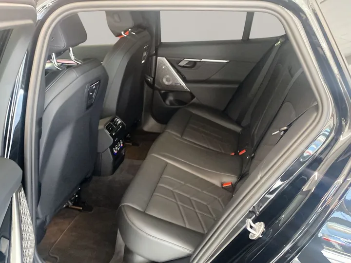 BMW 550