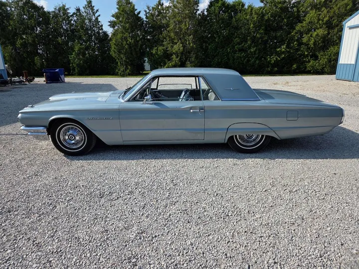 Ford Thunderbird