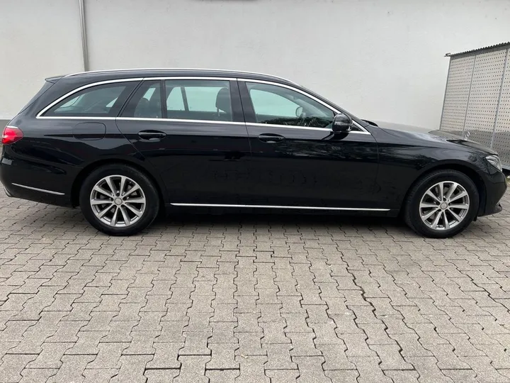 Mercedes-Benz E 250