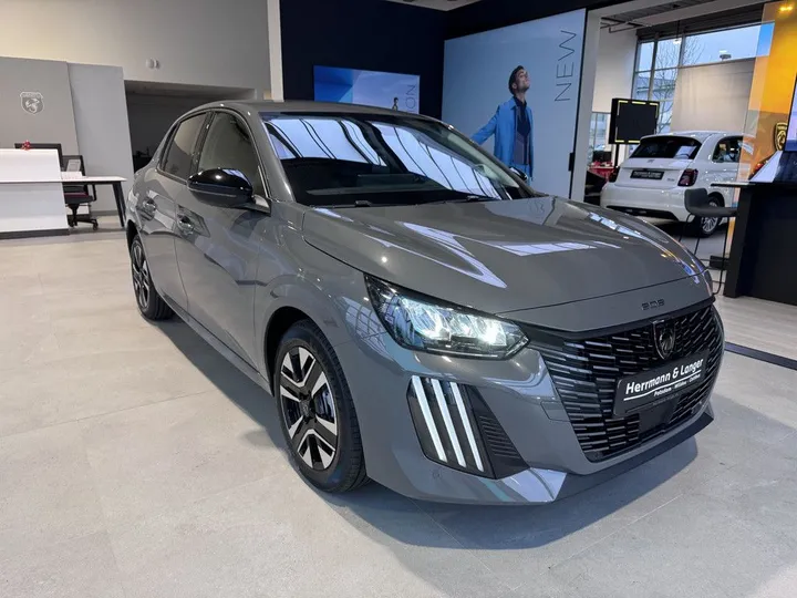 Peugeot 208