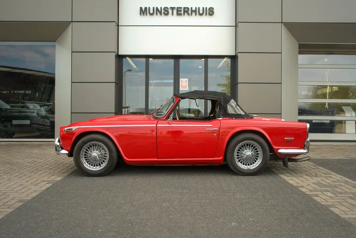 Triumph TR5