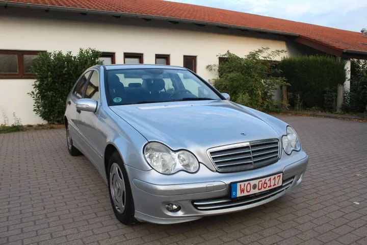 Mercedes-Benz C 200