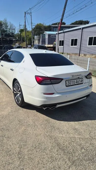 Maserati Quattroporte