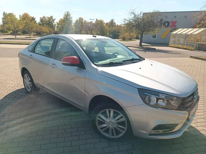 Lada Vesta