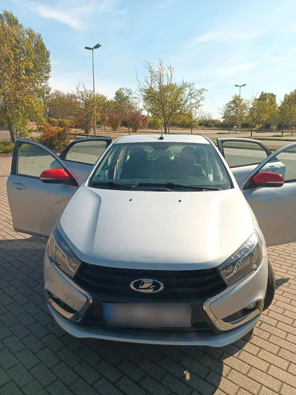 Lada Vesta