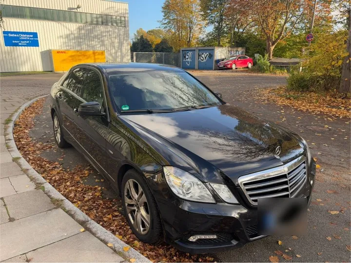 Mercedes-Benz E 200