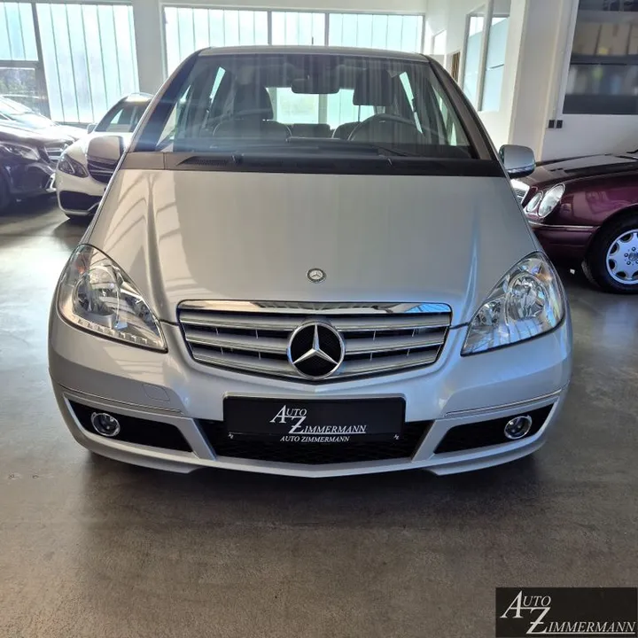 Mercedes-Benz A 180