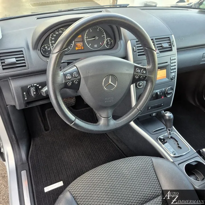 Mercedes-Benz A 180