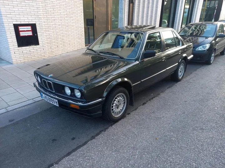 BMW 320