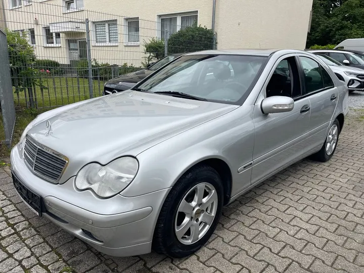 Mercedes-Benz C 180