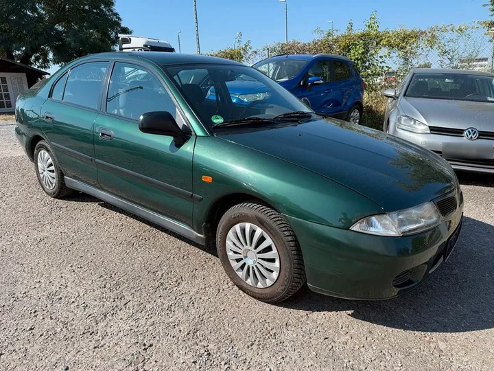 Mitsubishi Carisma
