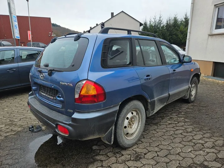 Hyundai SANTA FE