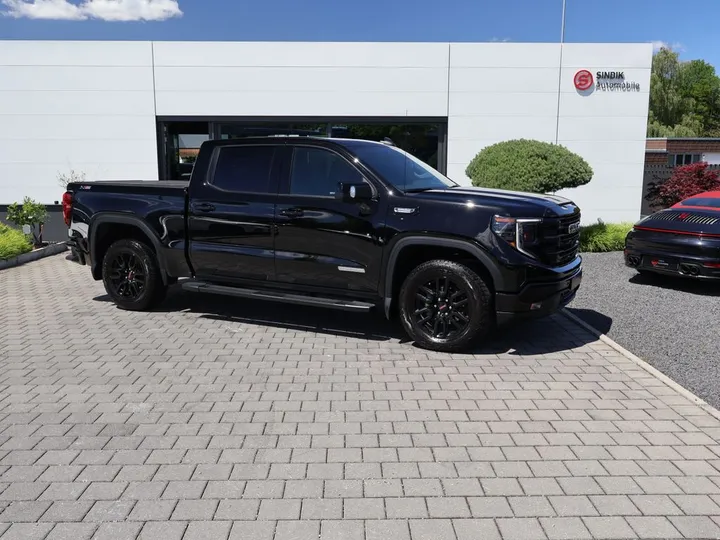 GMC Sierra