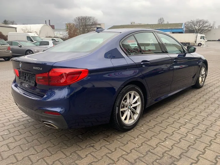BMW 520