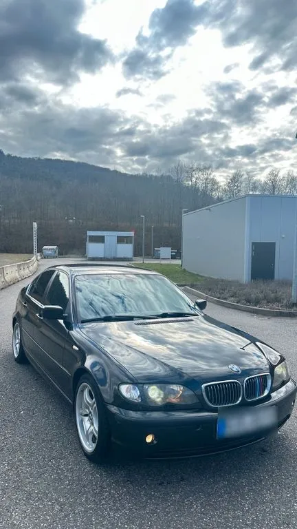 BMW 320