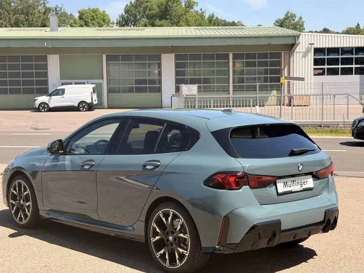 BMW 120