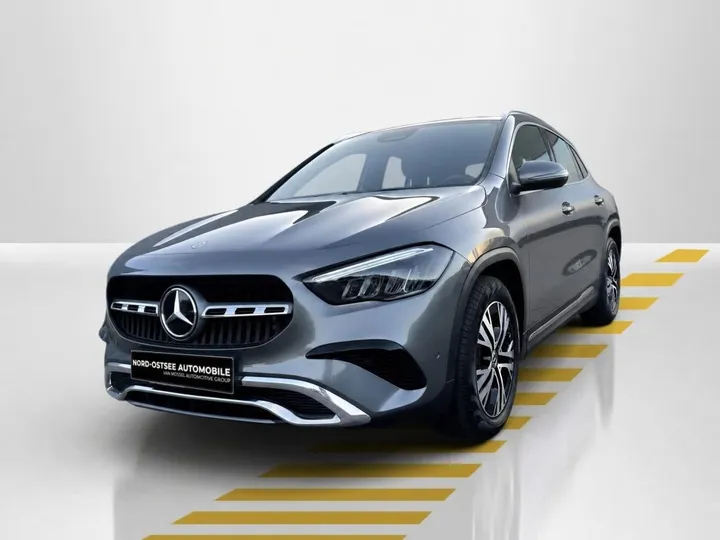 Mercedes-Benz GLA 200