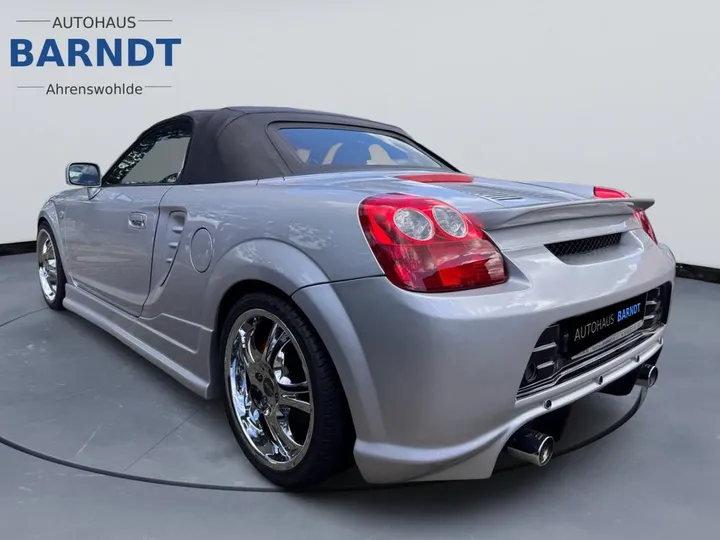 Toyota MR 2