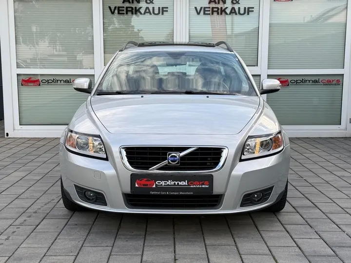 Volvo V50