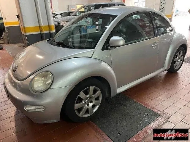 Volkswagen New Beetle