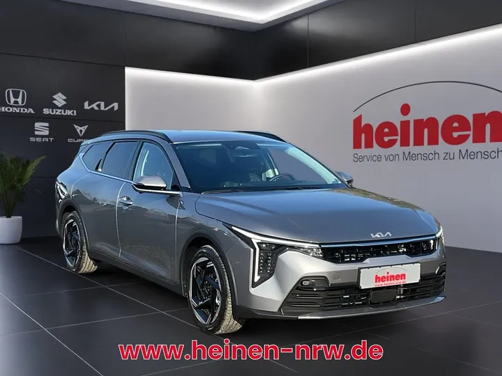 Kia K4