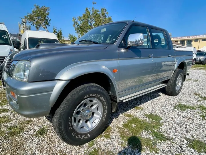 Mitsubishi L200