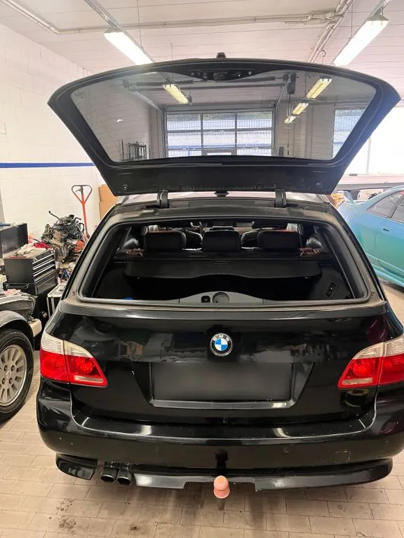 BMW 530