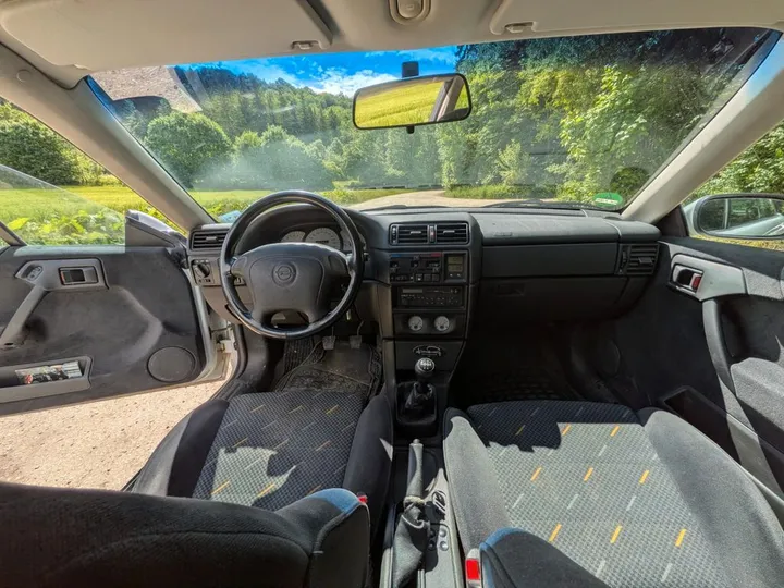 Opel Calibra