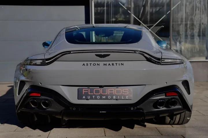 Aston Martin V8 Vantage