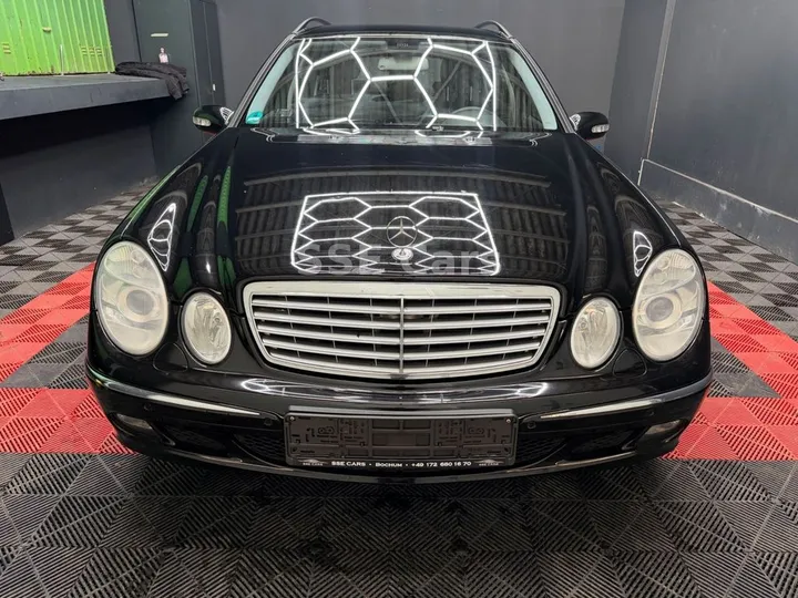 Mercedes-Benz E 320