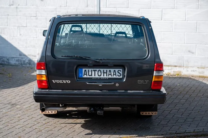 Volvo 245