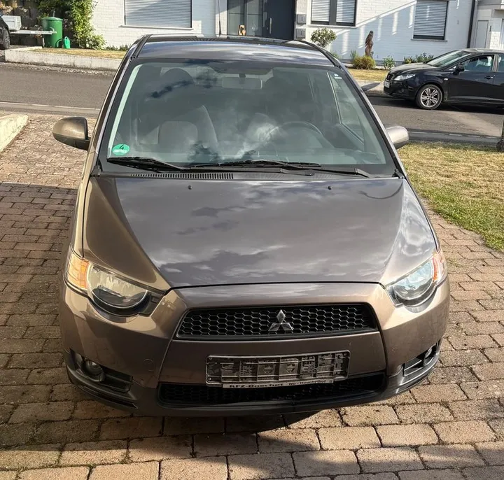 Mitsubishi Colt