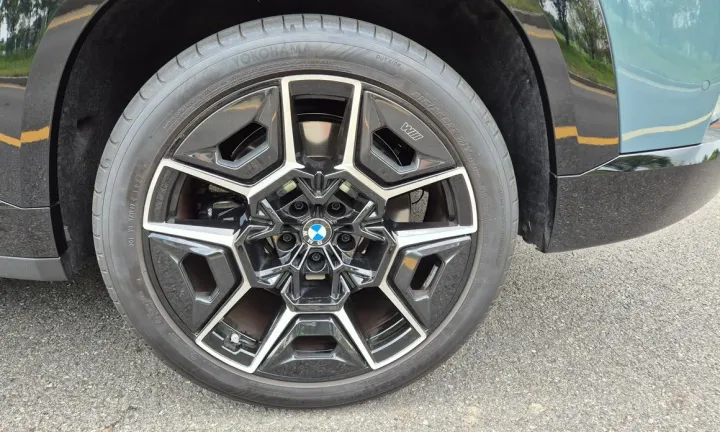 BMW XM