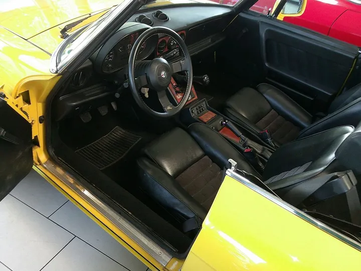 Alfa Romeo Spider