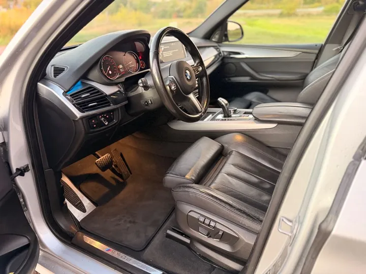 BMW X5 M50