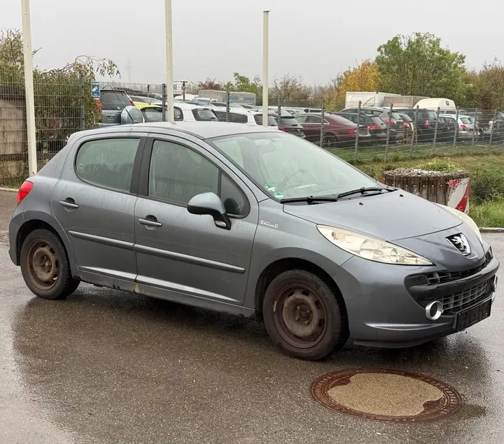 Peugeot 207