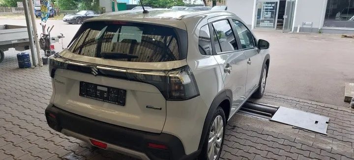 Suzuki (SX4) S-Cross