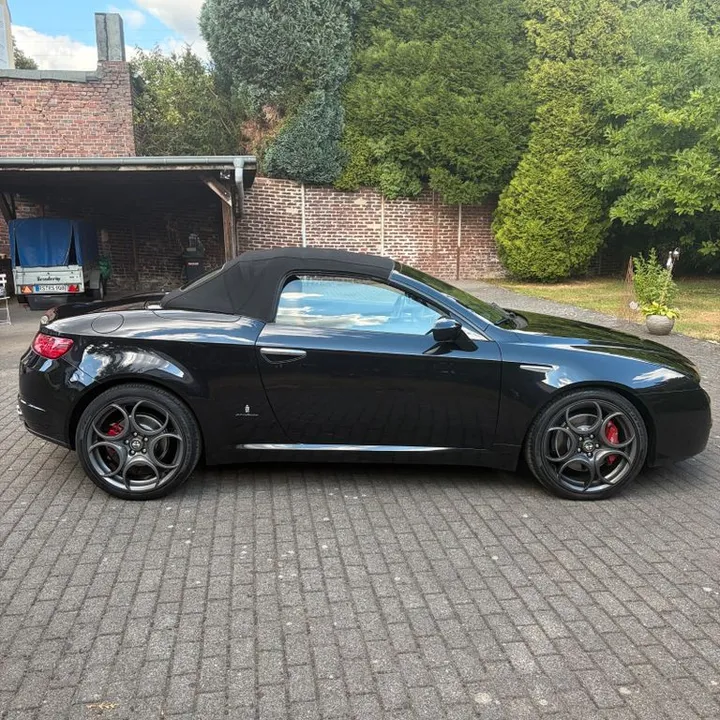 Alfa Romeo Spider