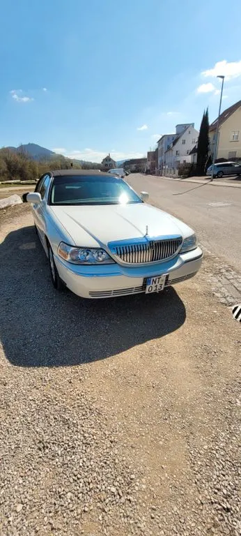 Lincoln Town Car