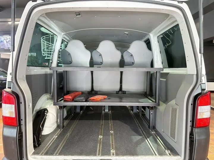 Volkswagen T5 Kombi
