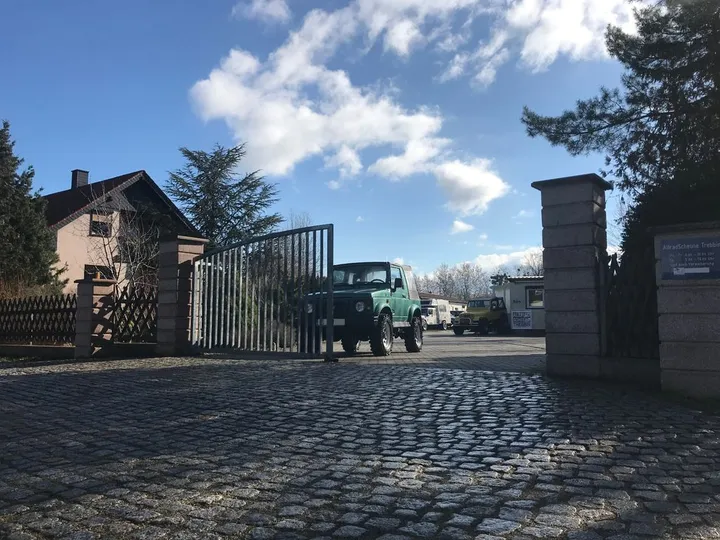 Suzuki SJ Samurai