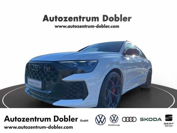 Audi RSQ8