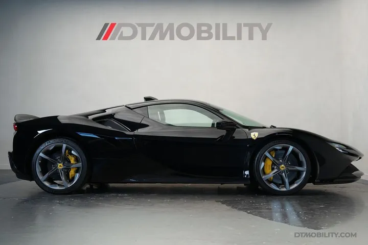 Ferrari SF90